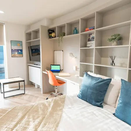 Hotel Hideaway